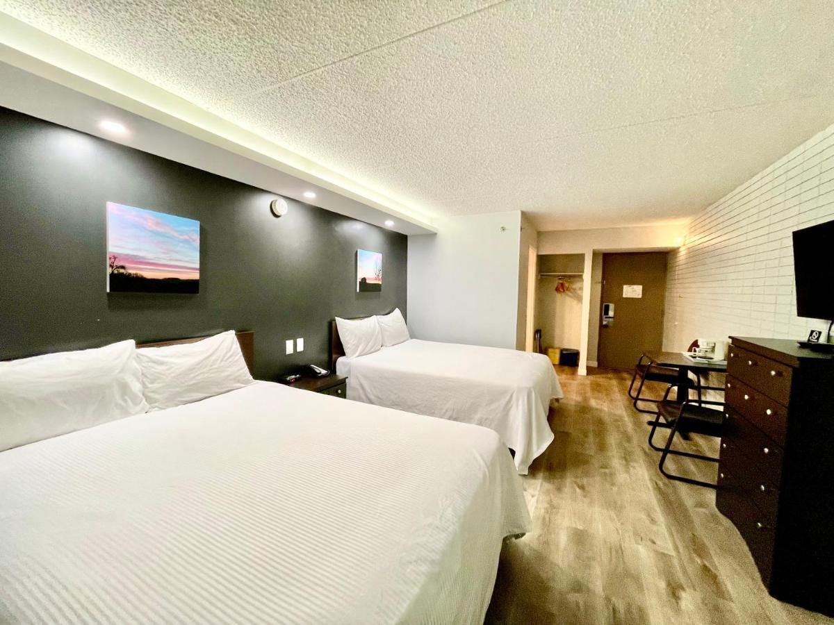 Travelodge By Wyndham Winnipeg Airport Exterior foto