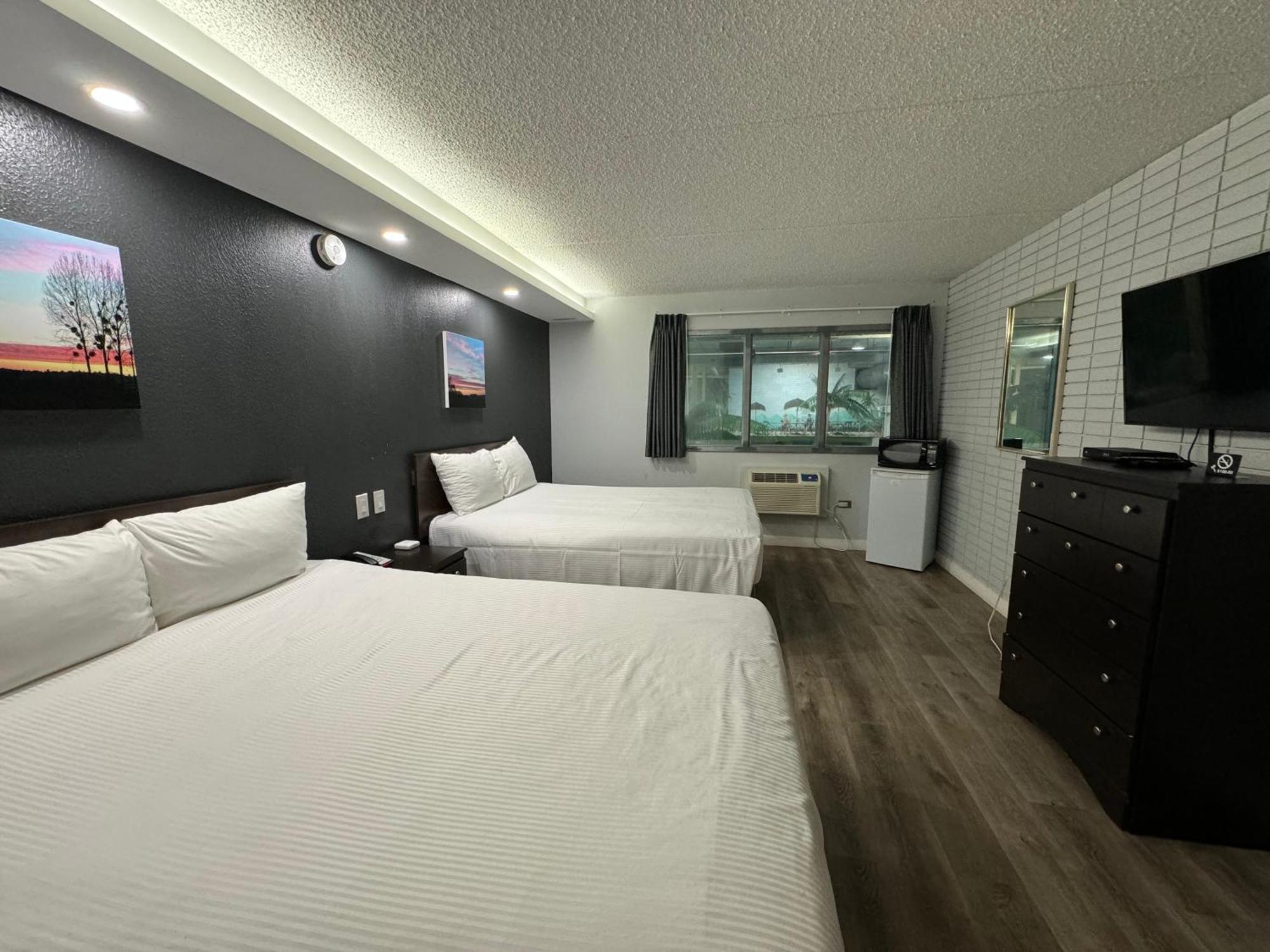 Travelodge By Wyndham Winnipeg Airport Exterior foto